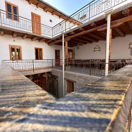 Sarrafon Guest House Bukhara Exterior photo