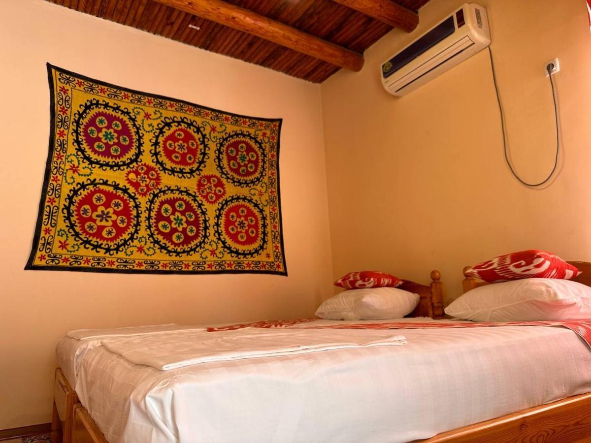 Sarrafon Guest House Bukhara Exterior photo